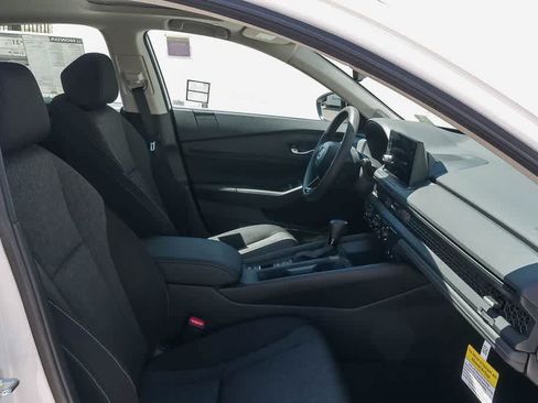 New 2026 Honda Accord SE image 18