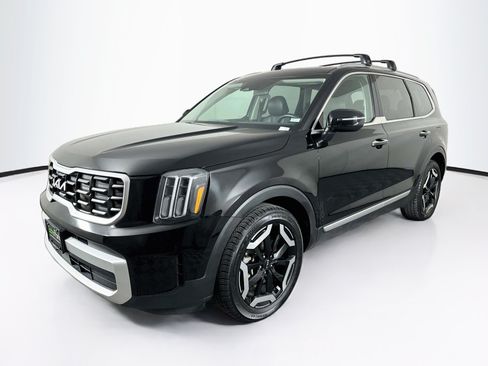 Used 2025 Kia Telluride S AWD/4WD image 3
