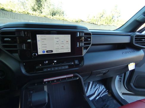 Used 2025 Toyota Tundra SR image 63