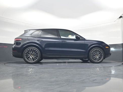 Used 2019 Porsche Cayenne S image 22