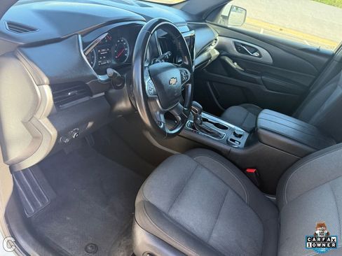 Used 2023 Chevrolet Traverse LT w/ LPO, Cargo Package FWD image 19