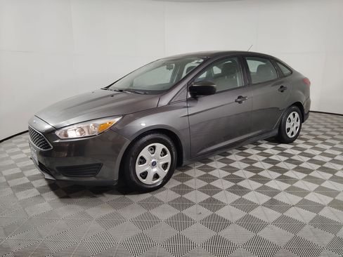 Used 2017 Ford Focus S image 19