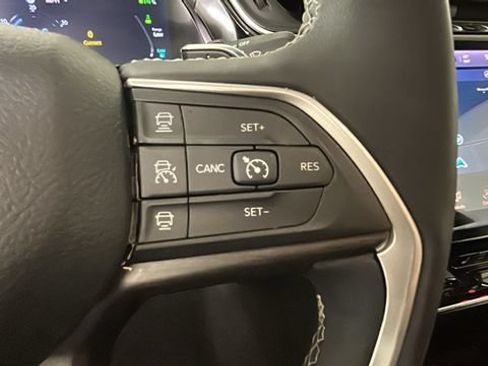 Used 2023 Jeep Grand Cherokee 4WD 4xe image 16