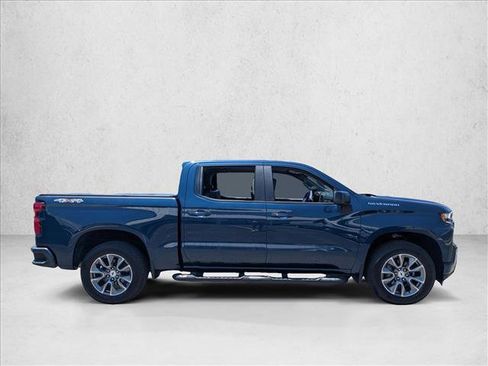 Used 2021 Chevrolet Silverado 1500 RST w/ Convenience Package II AWD/4WD image 4