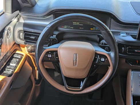 Used 2022 Lincoln Aviator Black Label Grand Touring image 17