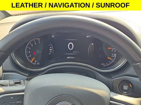 Used 2020 Jeep Grand Cherokee Limited AWD/4WD image 18