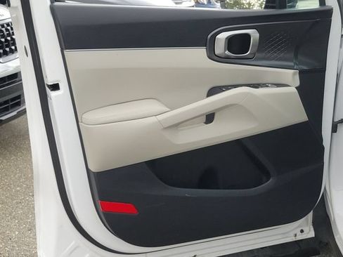 Used 2024 Kia Sorento S w/ Panoramic Sunroof Package FWD image 23