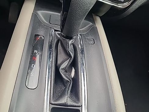 Used 2016 Honda HR-V EX image 18