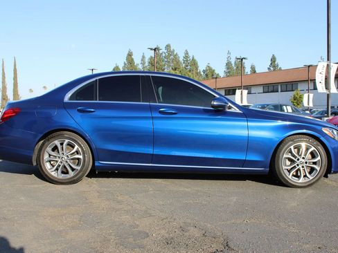 Used 2018 Mercedes-Benz C 300 Sedan image 40