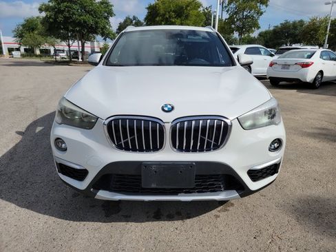 Used 2017 BMW X1 xDrive28i AWD/4WD image 2