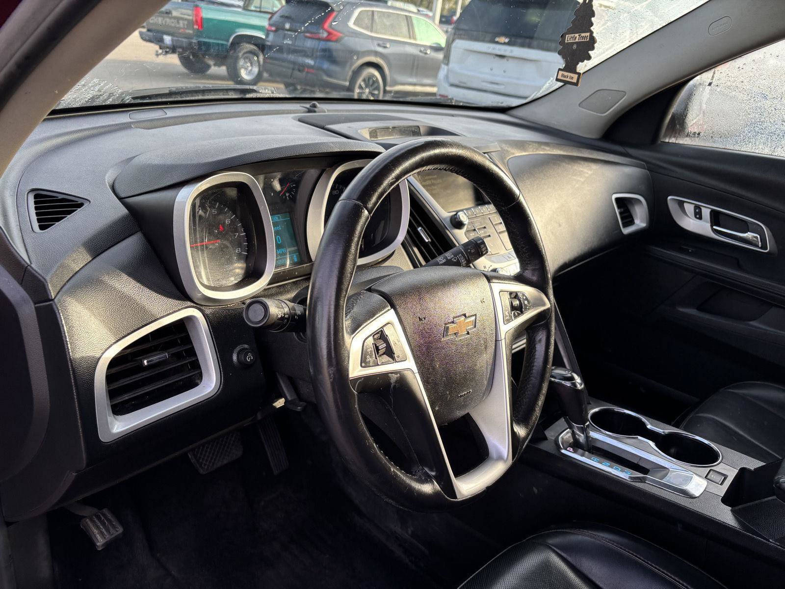 Used 2016 Chevrolet Equinox LTZ w/ Enhanced Convenience Package FWD image 18