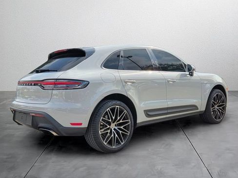 Used 2022 Porsche Macan AWD/4WD image 4