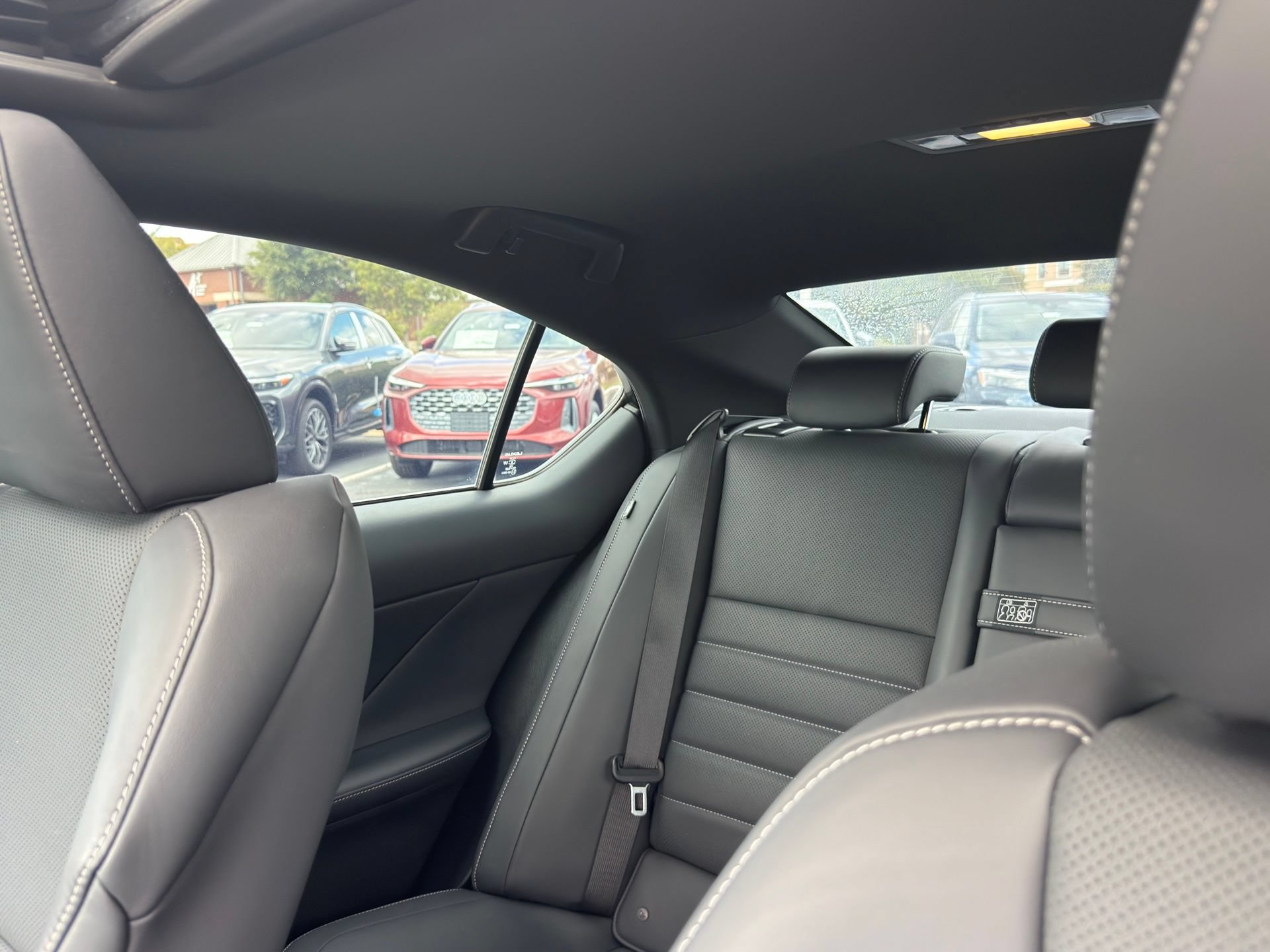 Used 2023 Lexus IS 350 F Sport RWD image 14
