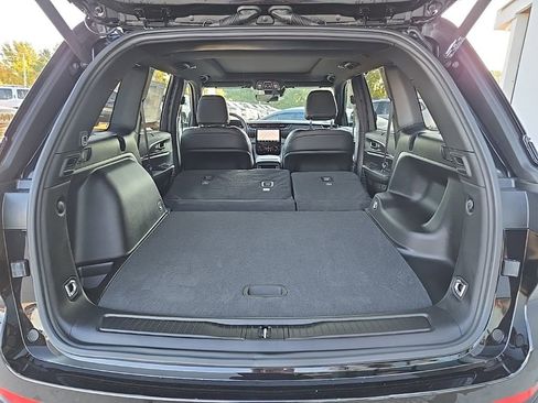 New 2025 Jeep Grand Cherokee Limited w/ Luxury Tech Group II image 99