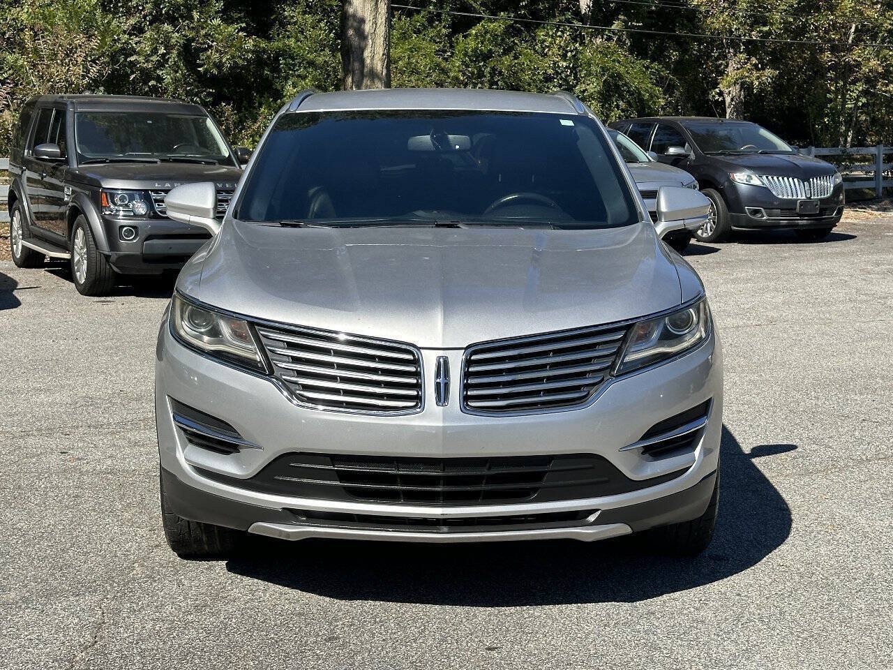 Used 2017 Lincoln MKC Premiere FWD image 2
