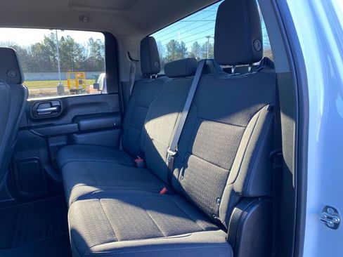 Used 2025 Chevrolet Silverado 2500 Custom w/ Custom Value Package image 22