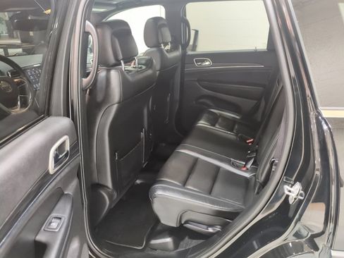 Used 2021 Jeep Grand Cherokee Limited AWD/4WD image 14
