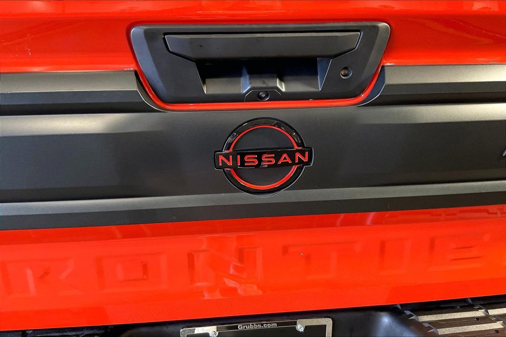 Used 2025 Nissan Frontier PRO-4X AWD/4WD image 40