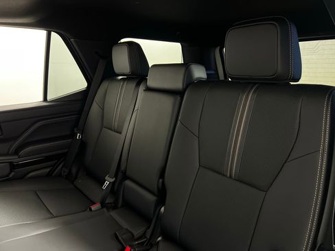 Certified 2025 Toyota 4Runner Limited image 26