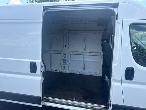 Used 2023 RAM ProMaster 2500 FWD image 14