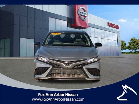 Used 2023 Toyota Camry XSE image 8