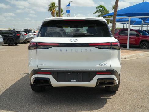 Used 2024 INFINITI QX60 Luxe w/ Performance Audio Package AWD/4WD image 6