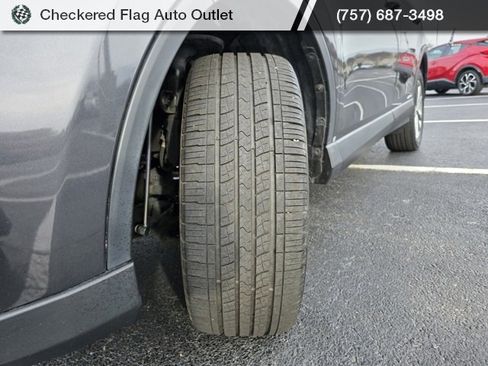 Used 2017 Toyota RAV4 Limited image 14