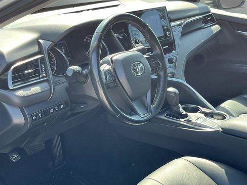 Used 2024 Toyota Camry SE w/ Cold Weather Package FWD image 15