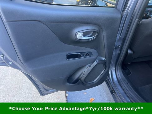 Certified 2021 Jeep Renegade Latitude image 25