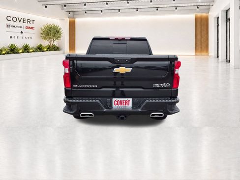 Used 2024 Chevrolet Silverado 1500 High Country w/ High Country Premium Package RWD image 12