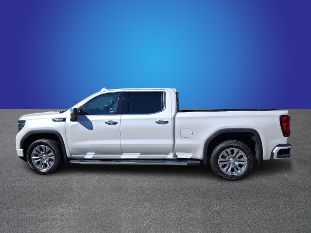 Used 2023 GMC Sierra 1500 Denali w/ Technology Package AWD/4WD image 7