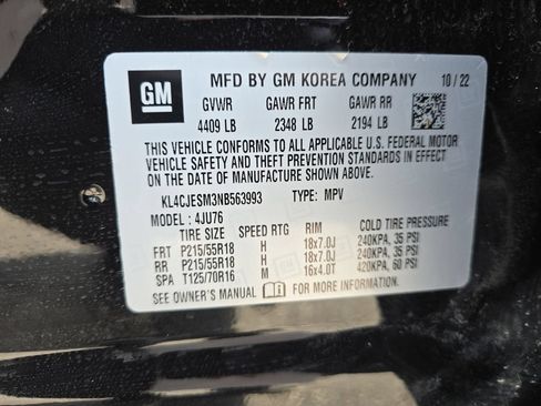 Certified 2022 Buick Encore Preferred w/ Safety Package AWD/4WD image 34