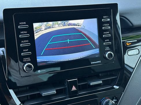 Used 2022 Toyota Camry SE w/ Carpet Mat Package (TMS) FWD image 24