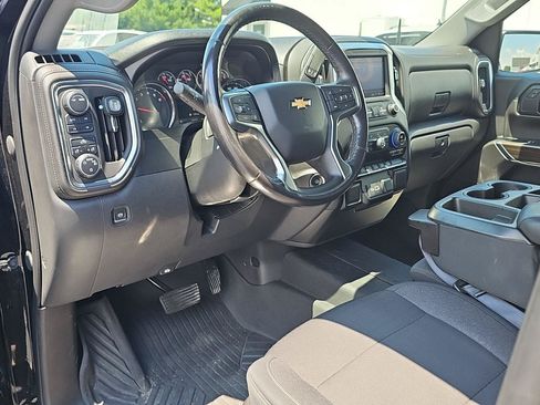 Used 2020 Chevrolet Silverado 1500 LT AWD/4WD image 13