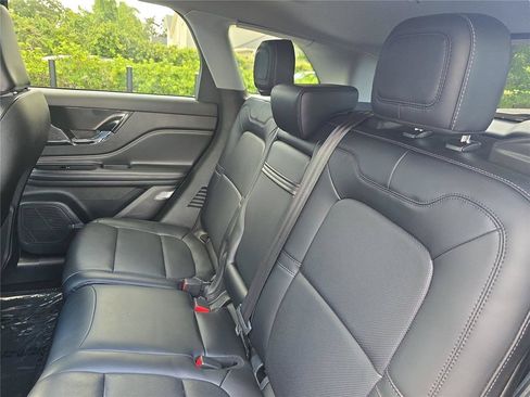Certified 2022 Lincoln Corsair FWD w/ Premium Package image 14