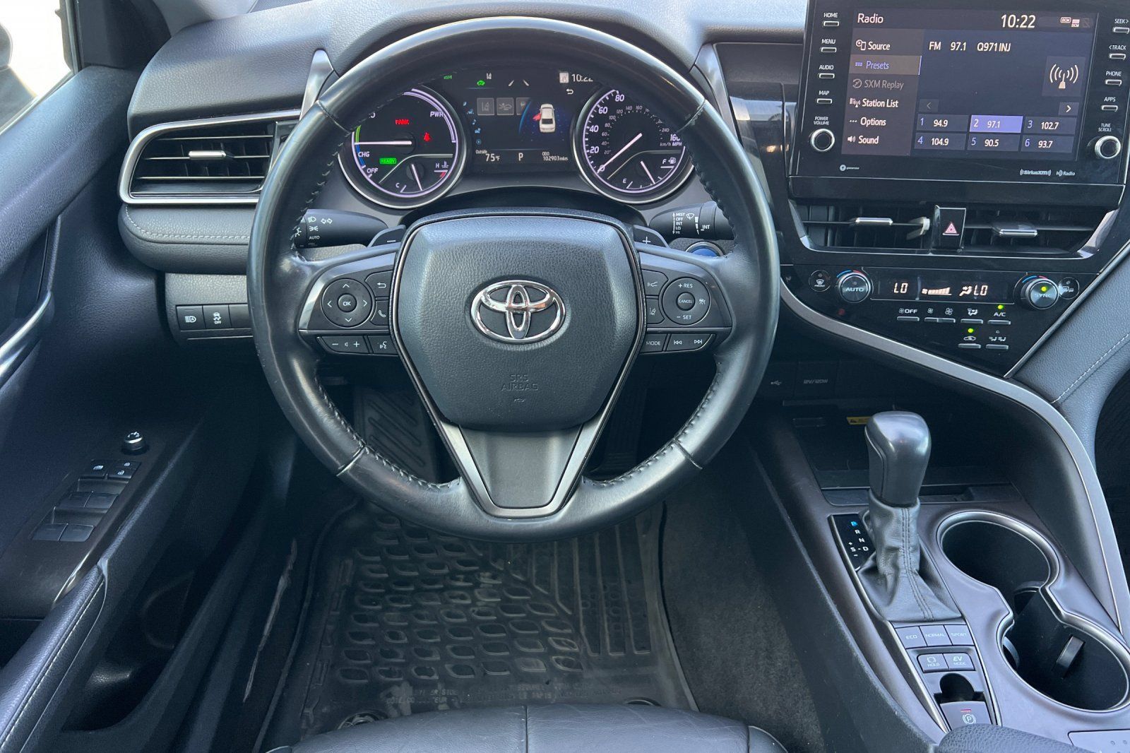 Used 2022 Toyota Camry XSE FWD image 19