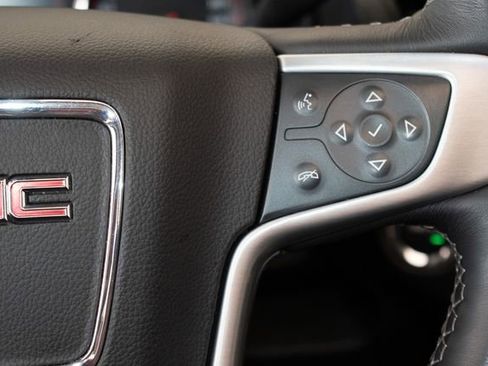 Used 2016 GMC Yukon SLT AWD/4WD image 28