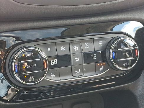 Used 2023 Buick Encore GX Select w/ Experience Buick Package AWD/4WD image 16