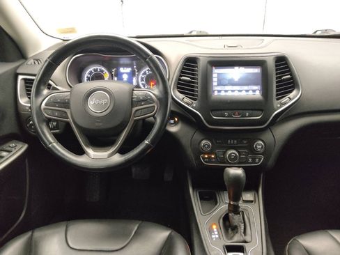 Used 2021 Jeep Cherokee Latitude Plus FWD image 22