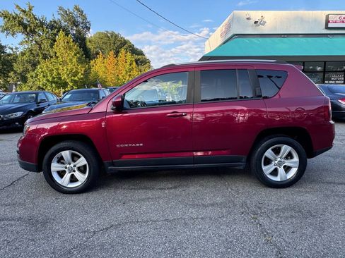 Used 2016 Jeep Compass Latitude AWD/4WD image 4