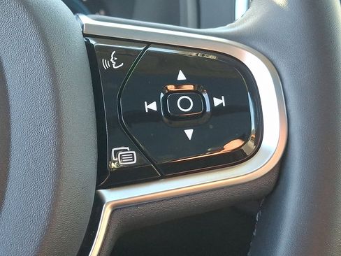 Used 2024 Volvo XC90 B6 Plus w/ Protection Package Premier image 23