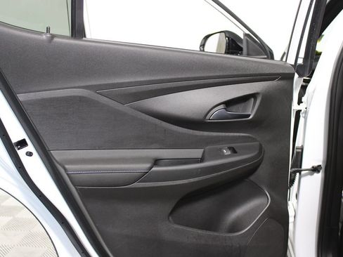 Used 2025 Buick Envista Sport Touring FWD image 30