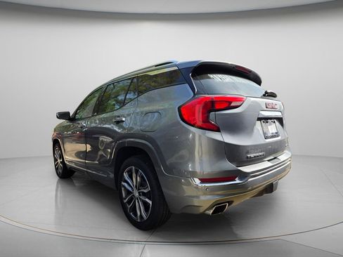 Used 2019 GMC Terrain Denali w/ Advanced Safety Package image 7
