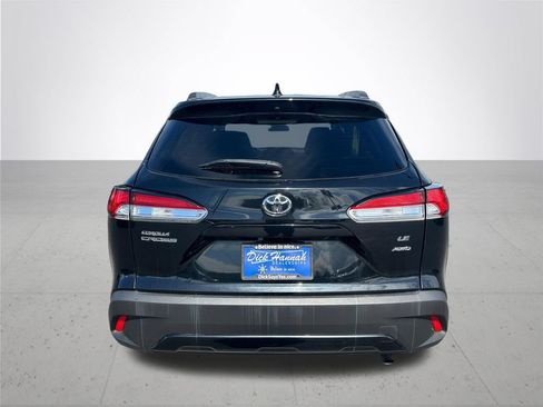 Used 2024 Toyota Corolla Cross LE AWD/4WD image 8