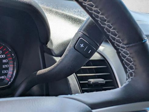 Used 2016 GMC Yukon SLT AWD/4WD image 12