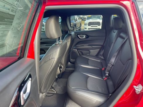 New 2026 Jeep Compass Latitude image 13