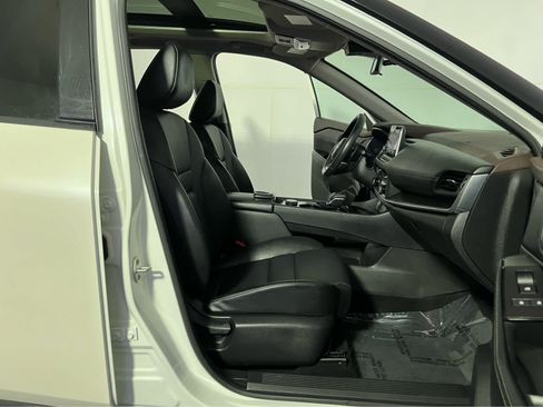 Certified 2023 Nissan Rogue SV w/ SV Premium B Package AWD/4WD image 30