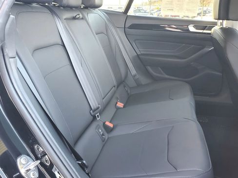 Used 2021 Volkswagen Arteon SE image 12