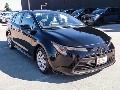 Certified 2024 Toyota Corolla LE FWD image 3