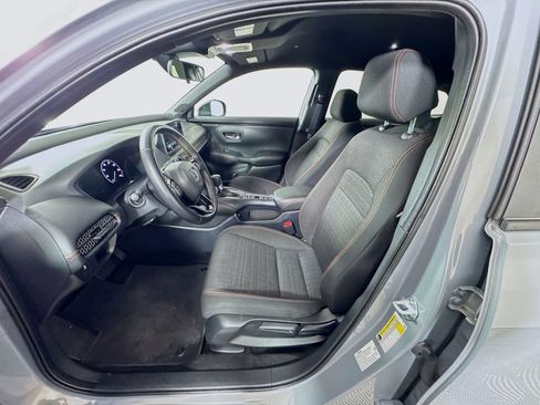 Used 2025 Honda HR-V Sport image 17